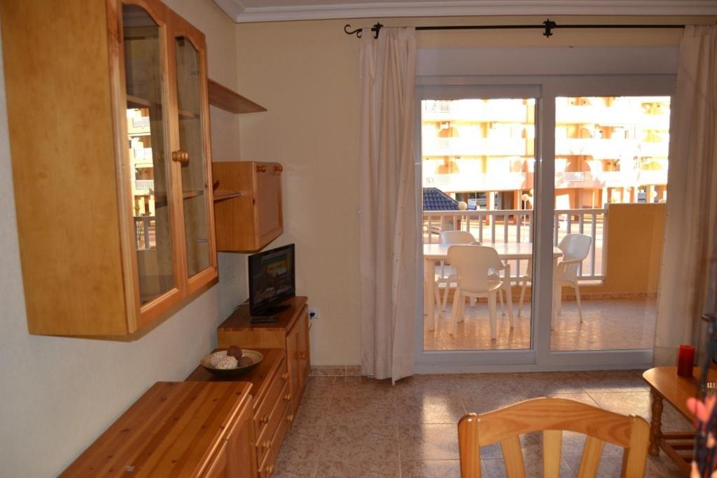 Apartamentos Turisticos Puerto Tomas Maestre La Manga del Mar Menor Rum bild